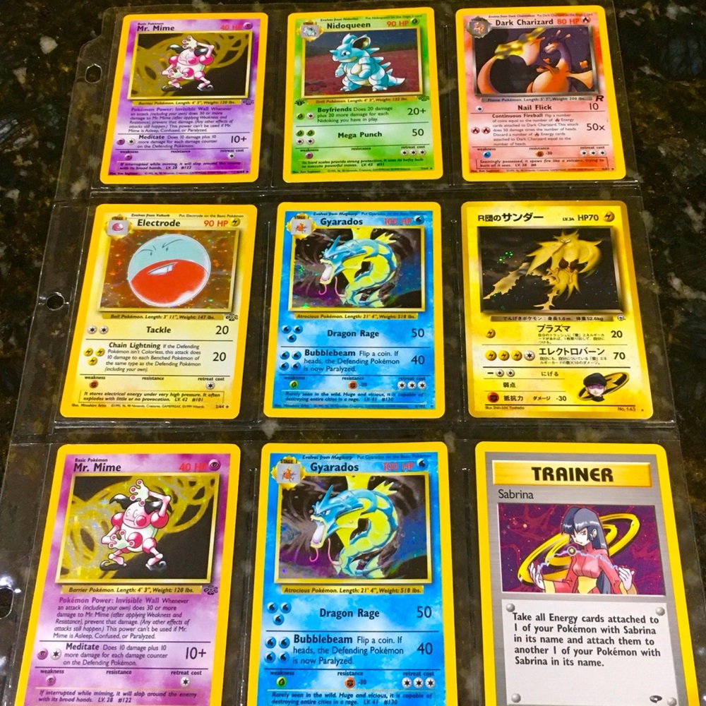 *Vintage set of Pokémon cards